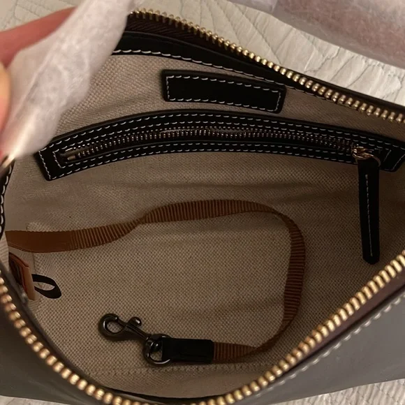 NWT Dooney & Bourke black leather purse - Picture 6 of 16